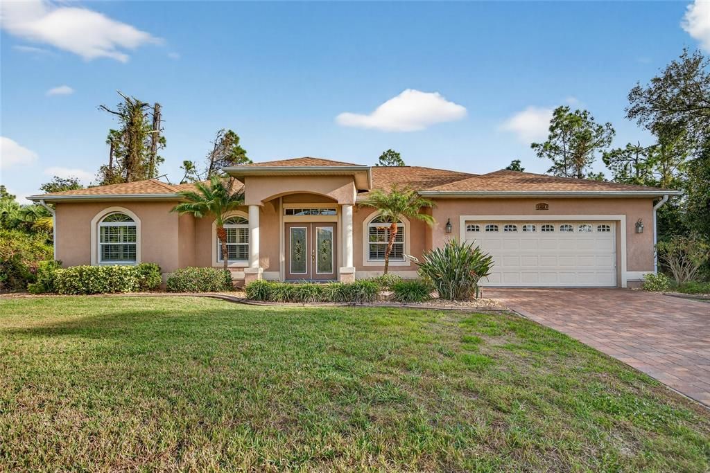 Active With Contract: $339,900 (3 beds, 2 baths, 1924 Square Feet)