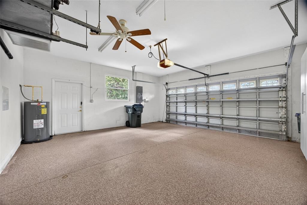 Active With Contract: $339,900 (3 beds, 2 baths, 1924 Square Feet)