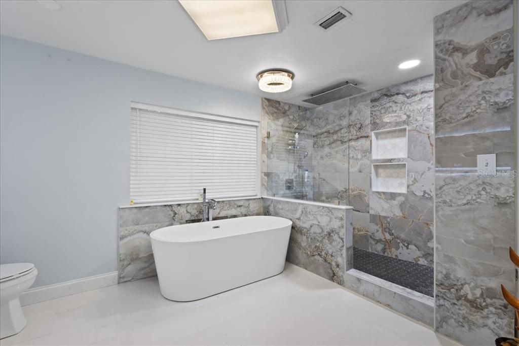 For Sale: $629,900 (4 beds, 3 baths, 3156 Square Feet)