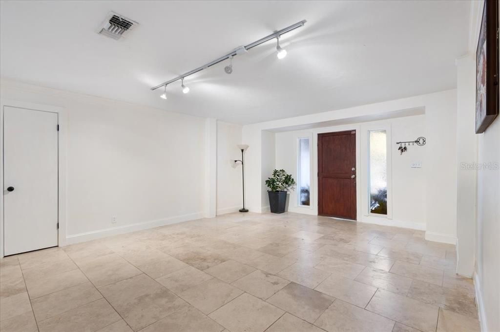 For Sale: $629,900 (4 beds, 3 baths, 3156 Square Feet)