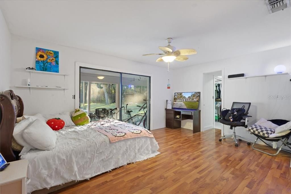 For Sale: $629,900 (4 beds, 3 baths, 3156 Square Feet)