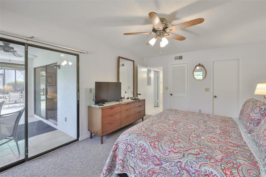 For Sale: $169,900 (2 beds, 2 baths, 1219 Square Feet)