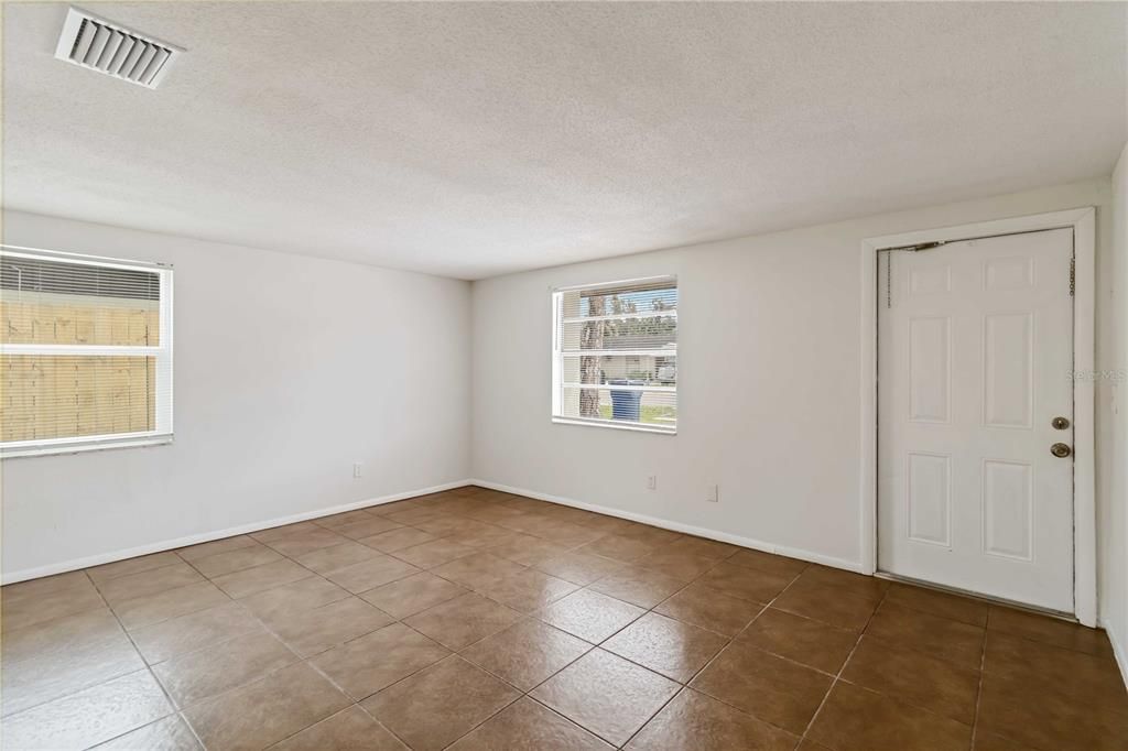 Active With Contract: $379,000 (6 beds, 0 baths, 1988 Square Feet)