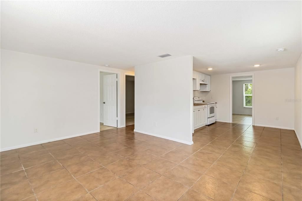 Active With Contract: $379,000 (6 beds, 0 baths, 1988 Square Feet)