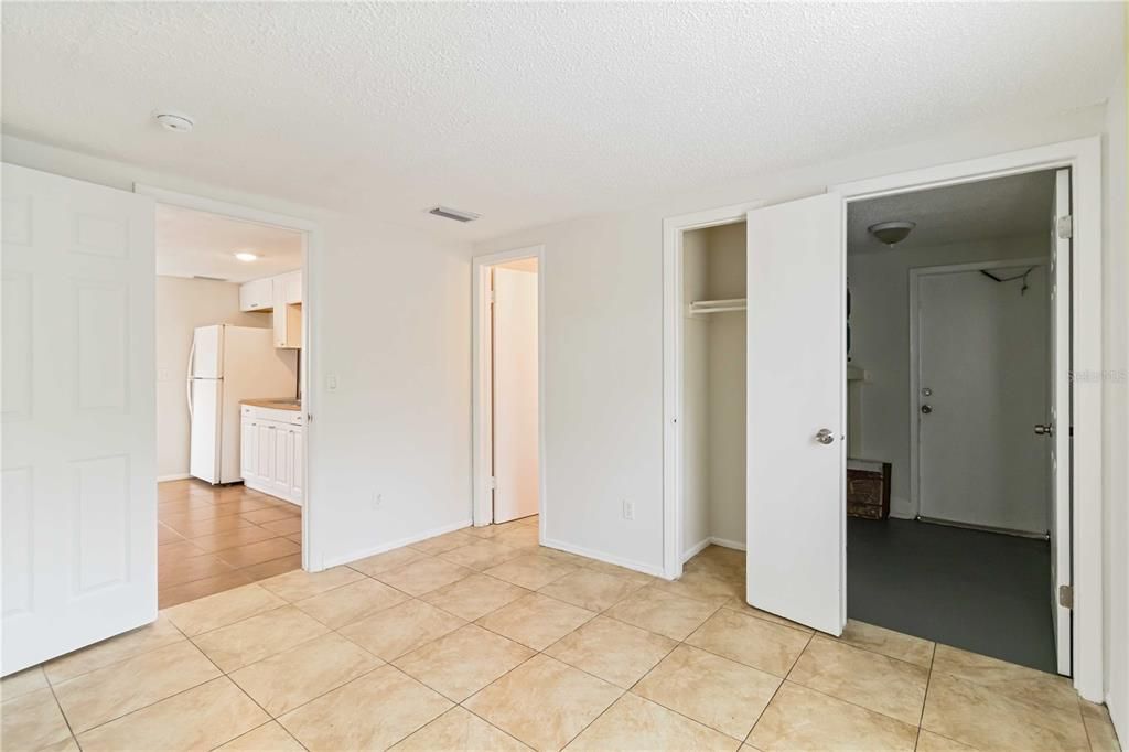 Active With Contract: $379,000 (6 beds, 0 baths, 1988 Square Feet)