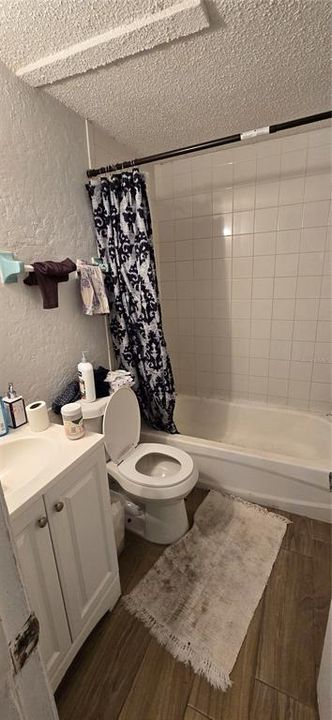 Active With Contract: $379,000 (6 beds, 0 baths, 1988 Square Feet)