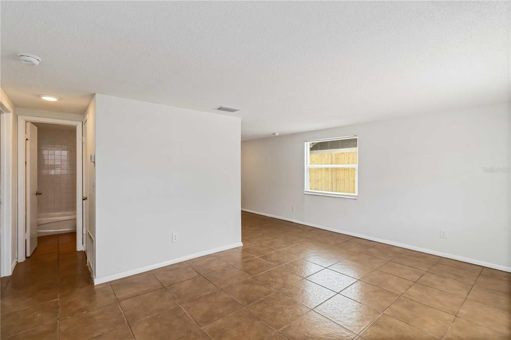 Active With Contract: $379,000 (6 beds, 0 baths, 1988 Square Feet)