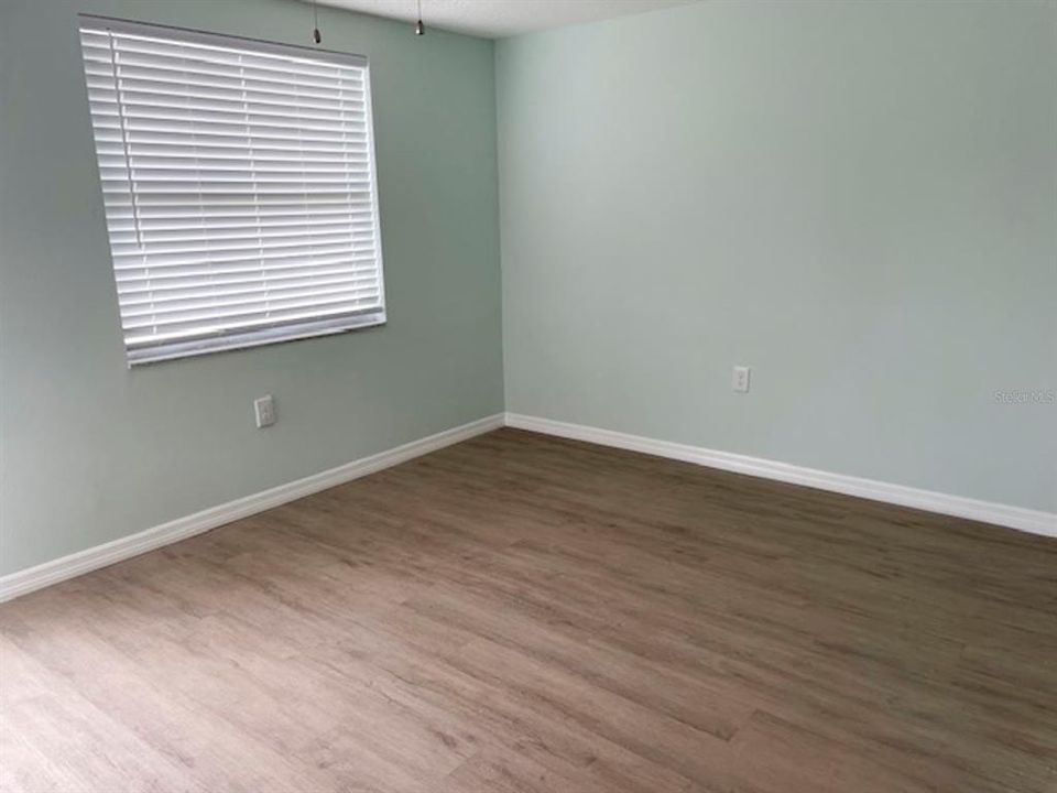 For Rent: $995 (2 beds, 1 baths, 722 Square Feet)