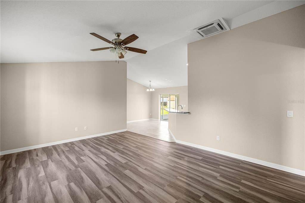 En Renta: $1,650 (3 camas, 2 baños, 1284 Pies cuadrados)