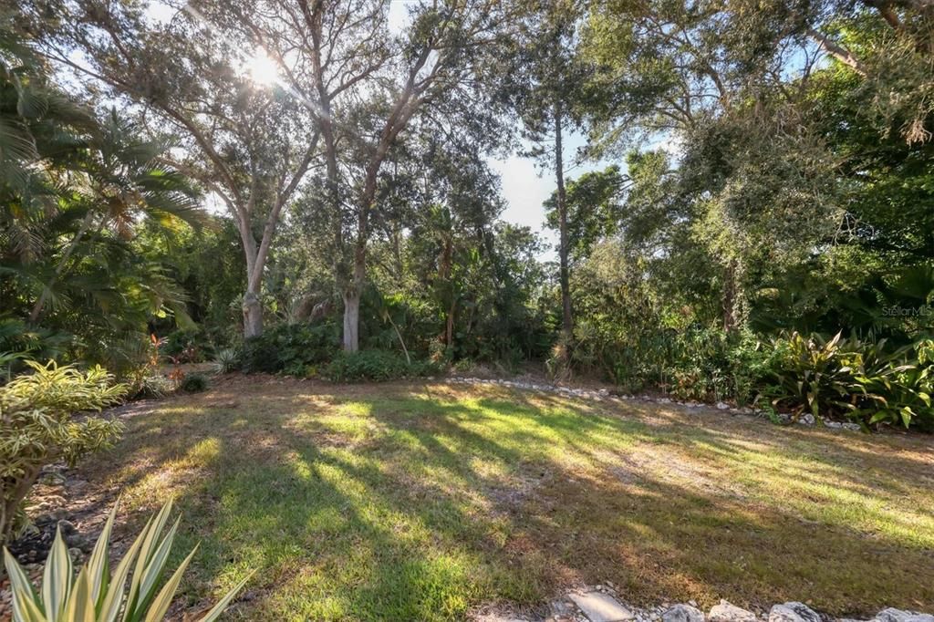 For Sale: $700,000 (3 beds, 3 baths, 2274 Square Feet)