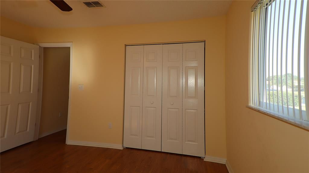 待售: $199,900 (2 贝兹, 2 浴室, 1450 平方英尺)