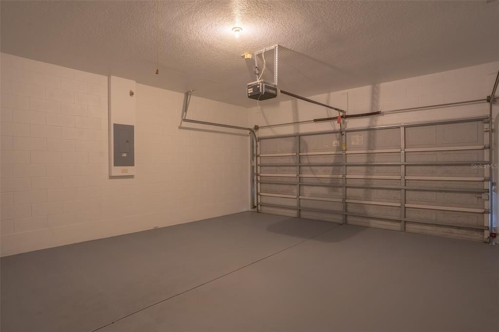 For Rent: $2,190 (4 beds, 3 baths, 2112 Square Feet)