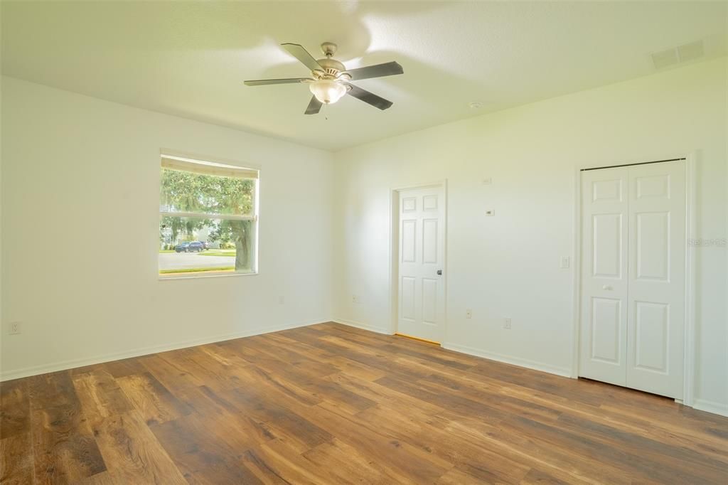 For Rent: $2,190 (4 beds, 3 baths, 2112 Square Feet)