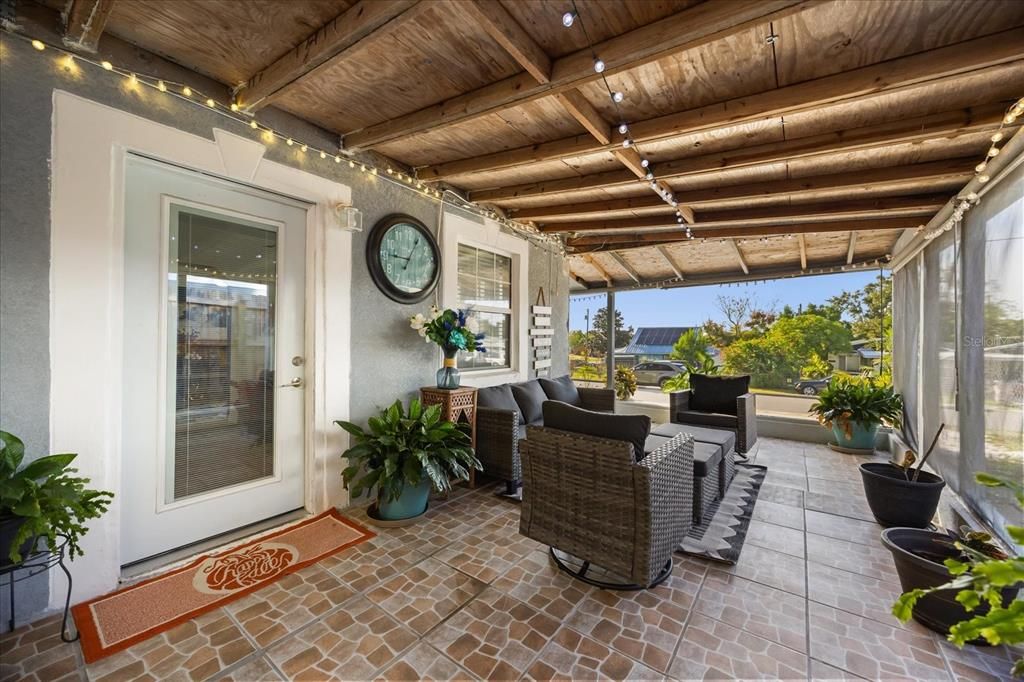 For Sale: $269,900 (3 beds, 2 baths, 1250 Square Feet)