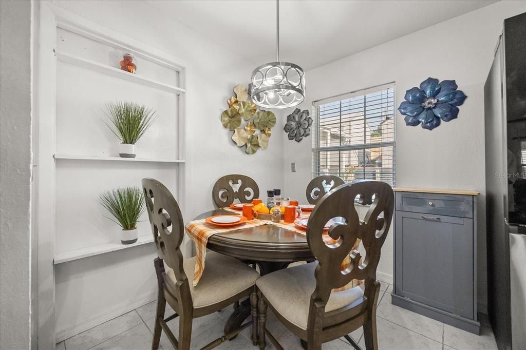 For Sale: $269,900 (3 beds, 2 baths, 1250 Square Feet)