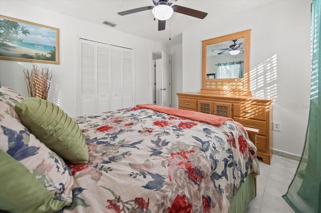 For Sale: $269,900 (3 beds, 2 baths, 1250 Square Feet)