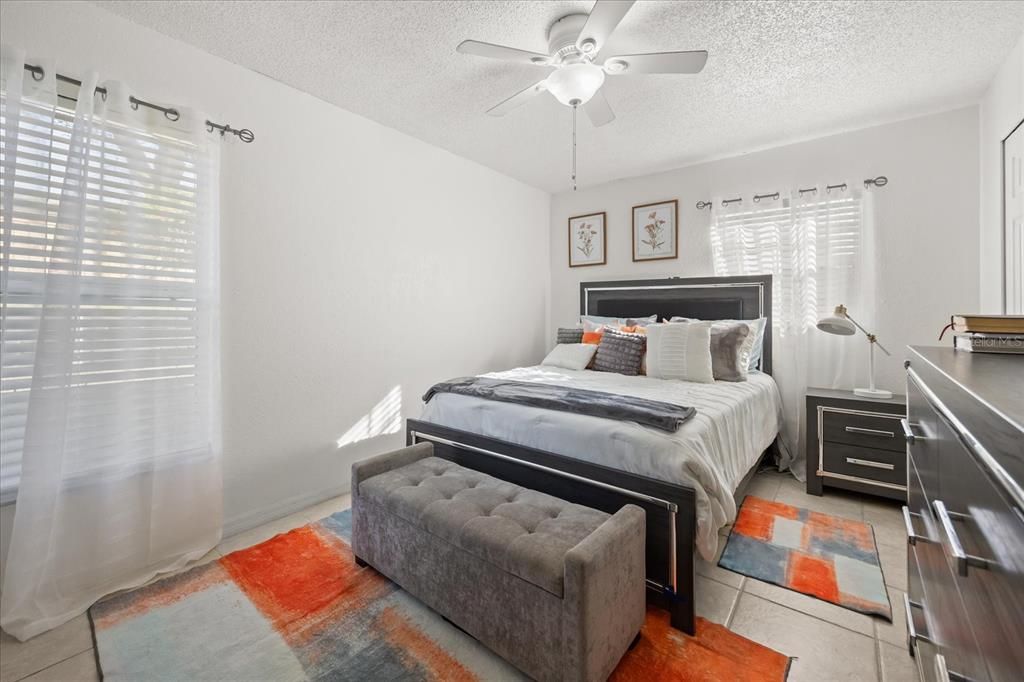 For Sale: $269,900 (3 beds, 2 baths, 1250 Square Feet)