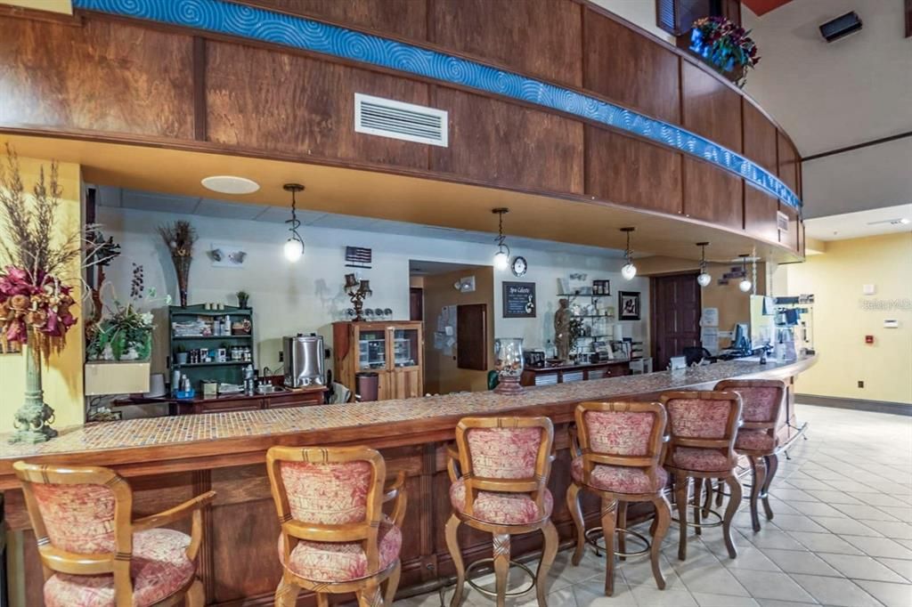 На продажу: $359,000 (2 спален, 2 ванн, 1493 Квадратных фут)