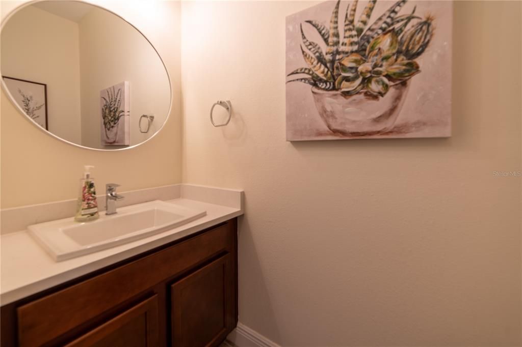 На продажу: $339,000 (4 спален, 2 ванн, 1876 Квадратных фут)