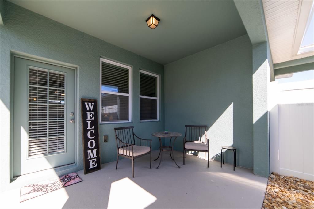 На продажу: $339,000 (4 спален, 2 ванн, 1876 Квадратных фут)