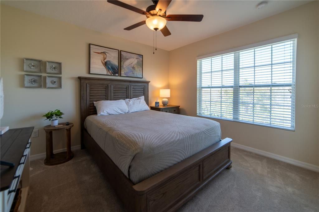 На продажу: $339,000 (4 спален, 2 ванн, 1876 Квадратных фут)