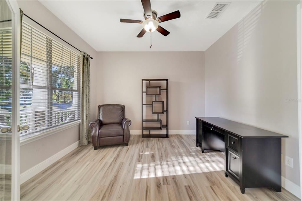 For Sale: $440,000 (3 beds, 2 baths, 1948 Square Feet)