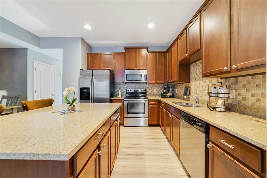 For Sale: $440,000 (3 beds, 2 baths, 1948 Square Feet)