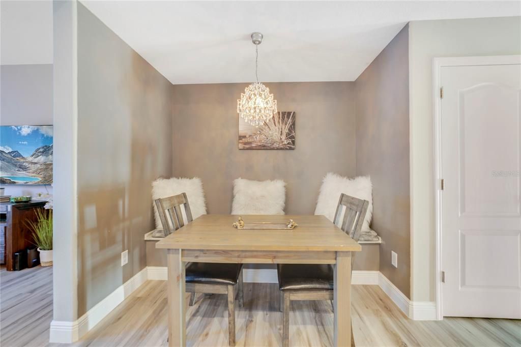 For Sale: $440,000 (3 beds, 2 baths, 1948 Square Feet)