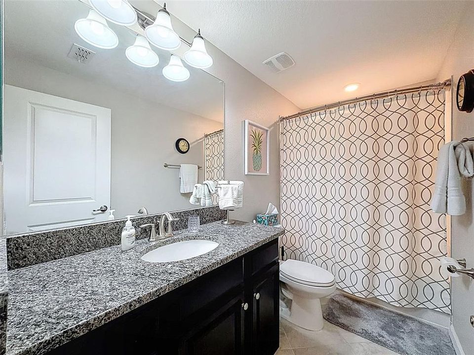 На продажу: $380,000 (4 спален, 2 ванн, 2466 Квадратных фут)