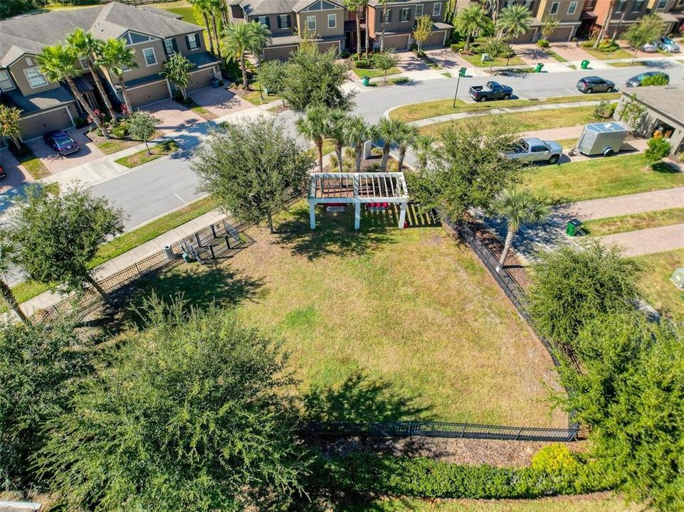 На продажу: $380,000 (4 спален, 2 ванн, 2466 Квадратных фут)