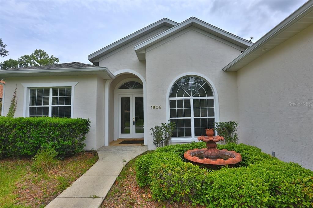 出租: $2,450 (4 贝兹, 2 浴室, 2044 平方英尺)