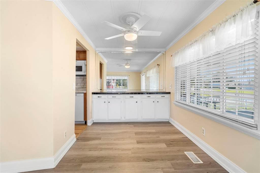 En Venta: $219,000 (2 camas, 2 baños, 948 Pies cuadrados)