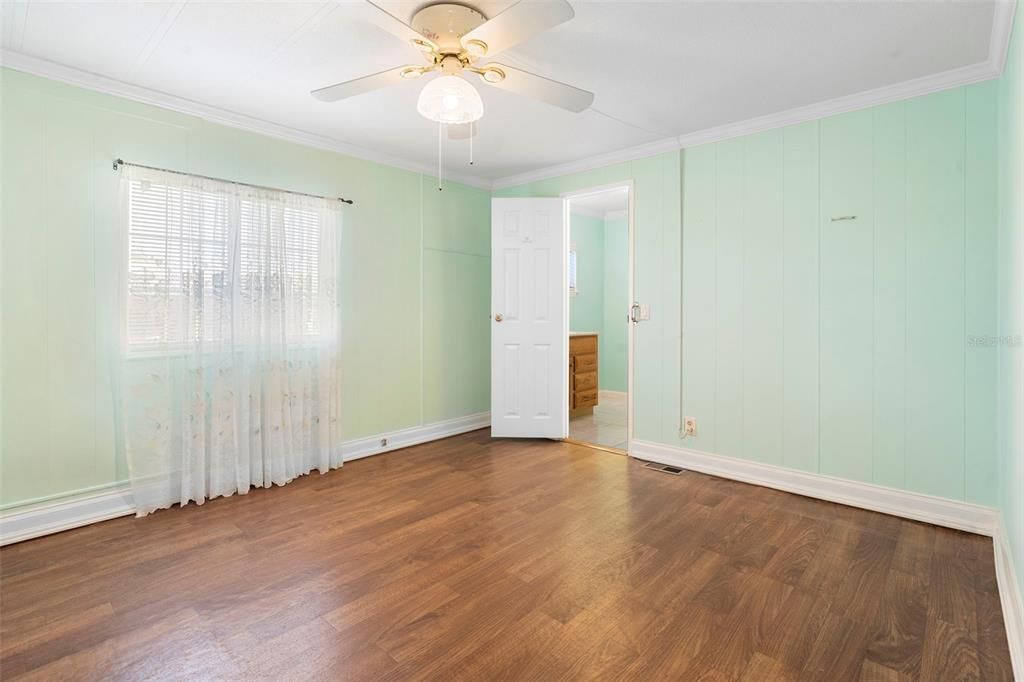 En Venta: $219,000 (2 camas, 2 baños, 948 Pies cuadrados)