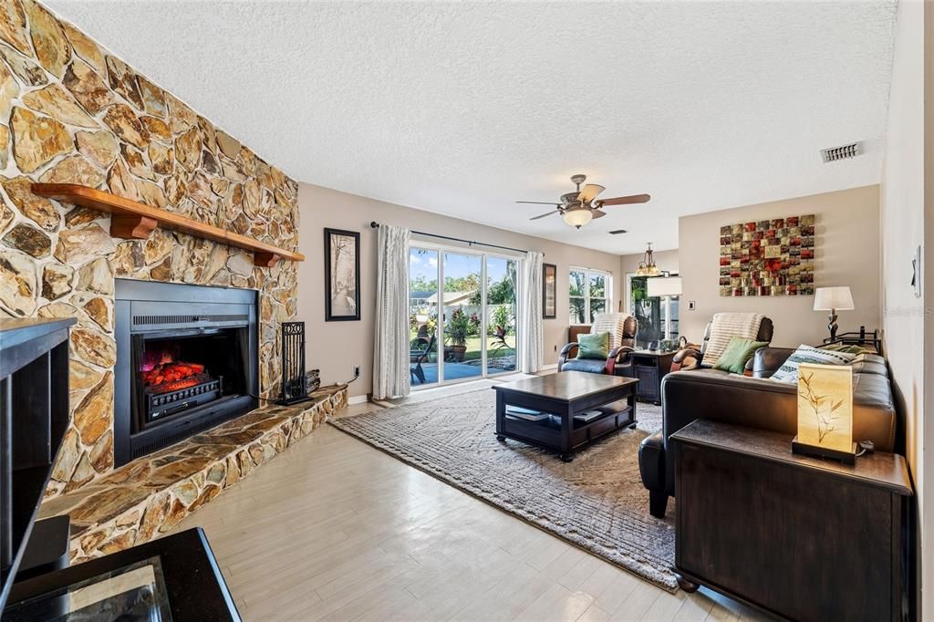 For Sale: $419,000 (3 beds, 2 baths, 1716 Square Feet)