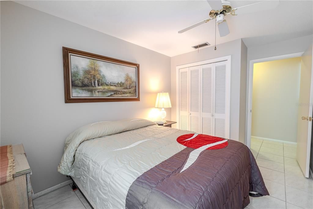 Activo con contrato: $115,000 (2 camas, 1 baños, 768 Pies cuadrados)