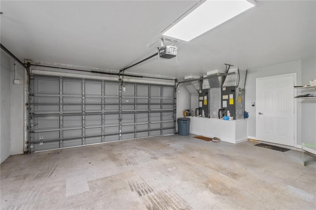 For Sale: $650,000 (3 beds, 3 baths, 2744 Square Feet)