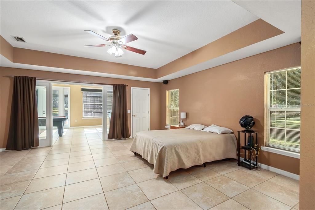 For Sale: $650,000 (3 beds, 3 baths, 2744 Square Feet)