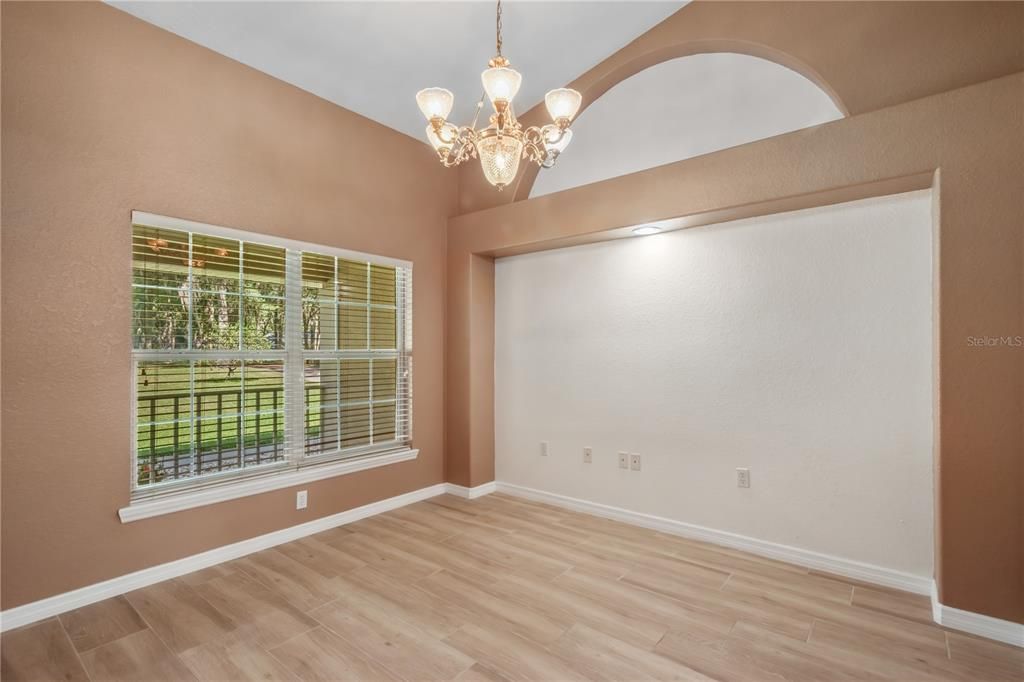 For Sale: $650,000 (3 beds, 3 baths, 2744 Square Feet)