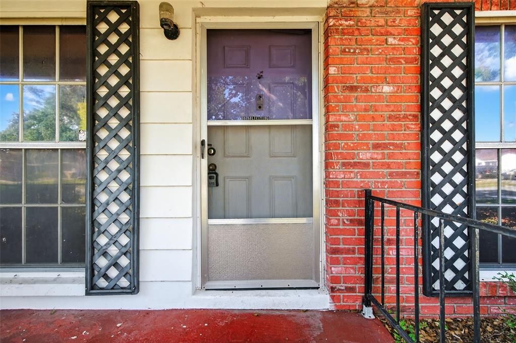 For Sale: $149,000 (2 beds, 2 baths, 1010 Square Feet)