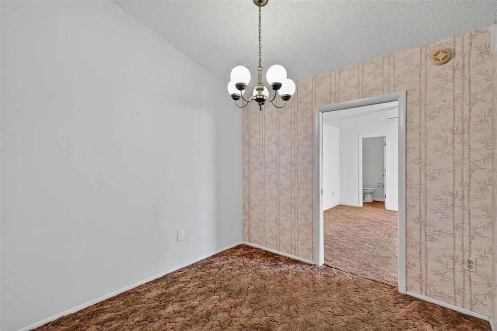 For Sale: $149,000 (2 beds, 2 baths, 1010 Square Feet)