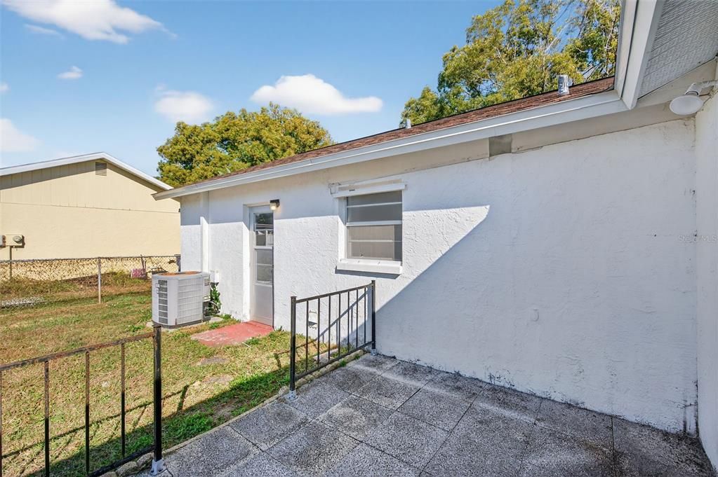 For Sale: $149,000 (2 beds, 2 baths, 1010 Square Feet)