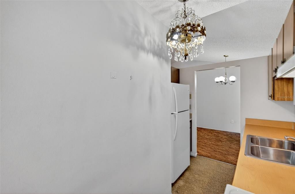 For Sale: $149,000 (2 beds, 2 baths, 1010 Square Feet)