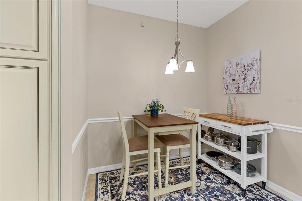 На продажу: $310,000 (2 спален, 2 ванн, 1352 Квадратных фут)