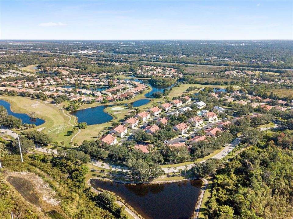 На продажу: $310,000 (2 спален, 2 ванн, 1352 Квадратных фут)