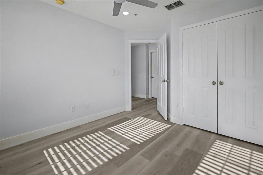 出租: $3,500 (3 贝兹, 2 浴室, 1600 平方英尺)