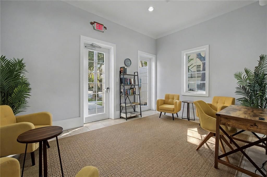 出租: $3,500 (3 贝兹, 2 浴室, 1600 平方英尺)