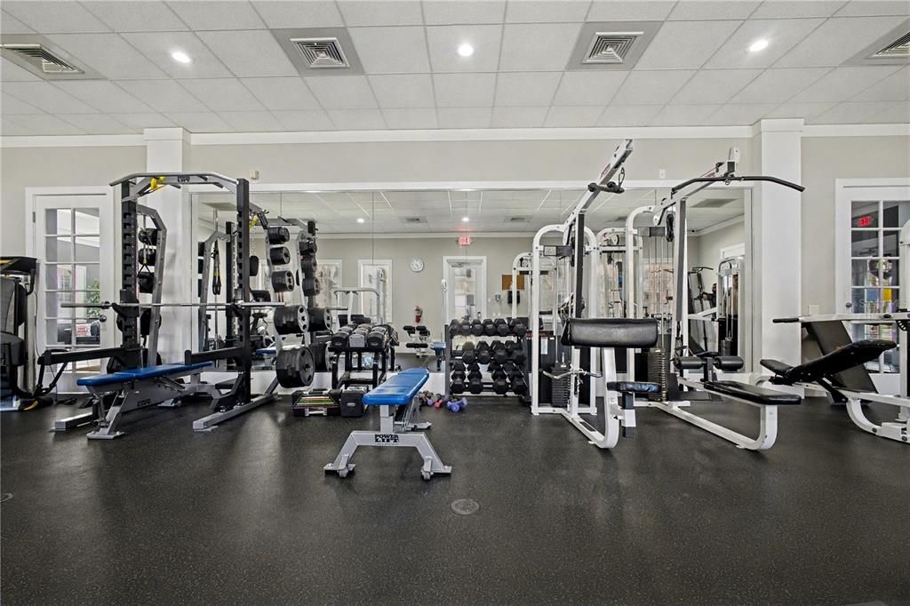 出租: $3,500 (3 贝兹, 2 浴室, 1600 平方英尺)