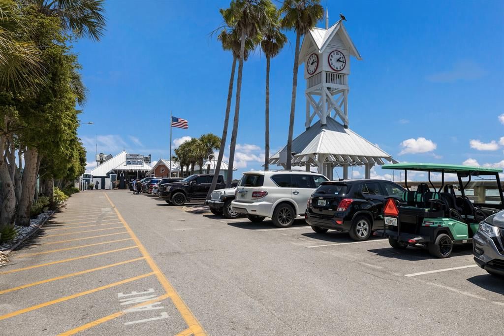 En Venta: $4,500,000 (6 camas, 5 baños, 3400 Pies cuadrados)