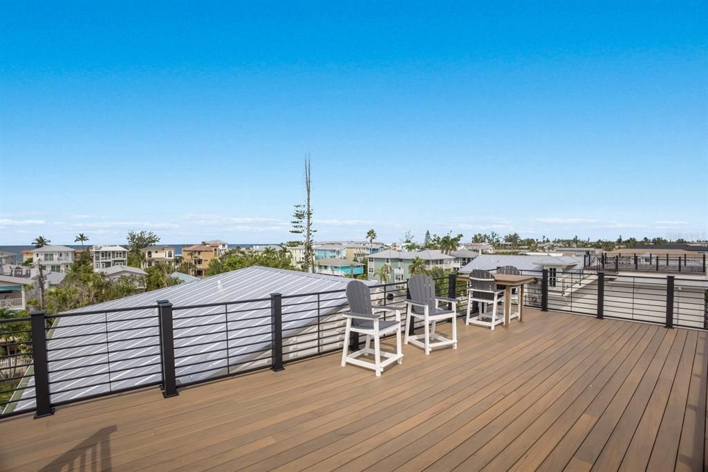 En Venta: $4,500,000 (6 camas, 5 baños, 3400 Pies cuadrados)