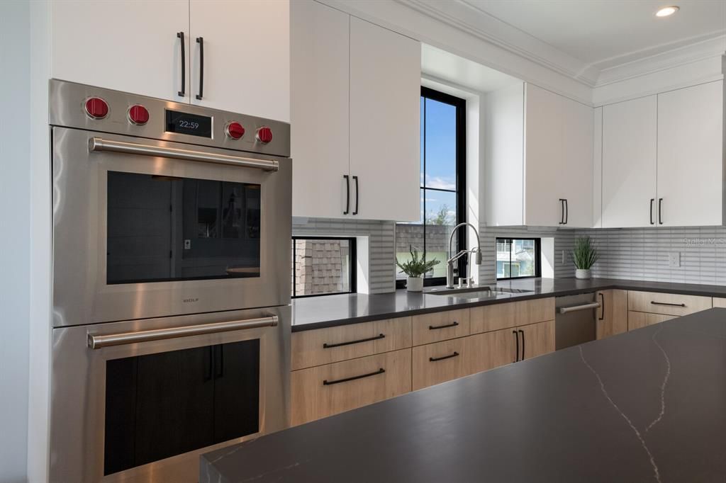 En Venta: $4,500,000 (6 camas, 5 baños, 3400 Pies cuadrados)